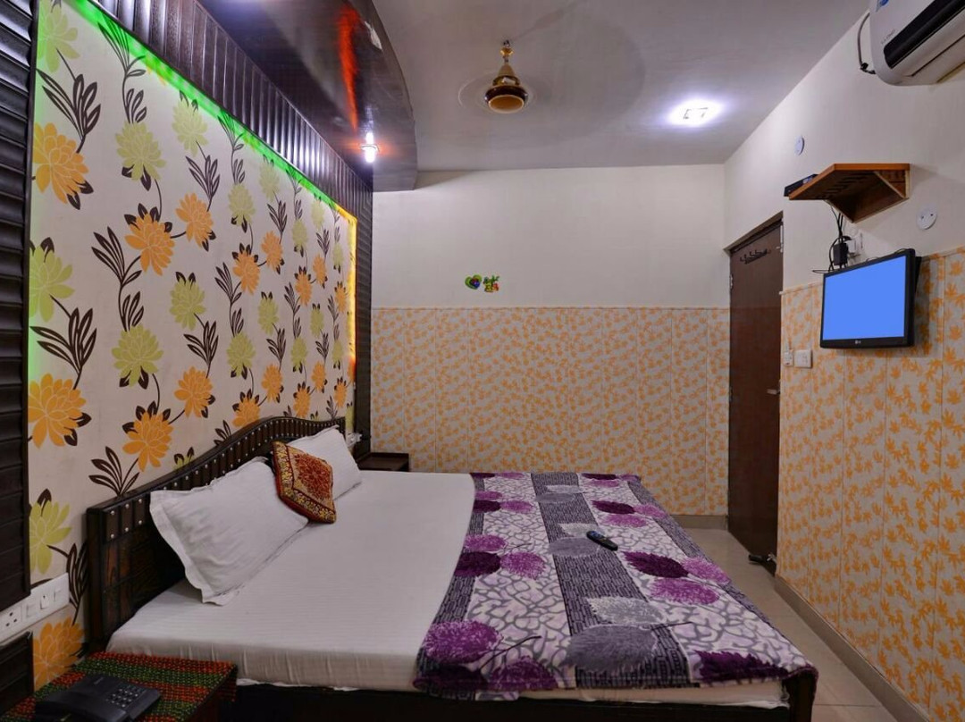 Hotel Dharam Villa主图