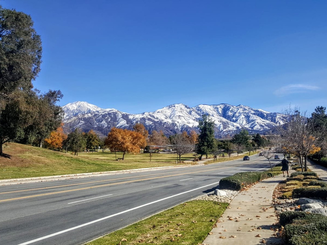 Yucaipa City Hall-Yucaipa必去景点