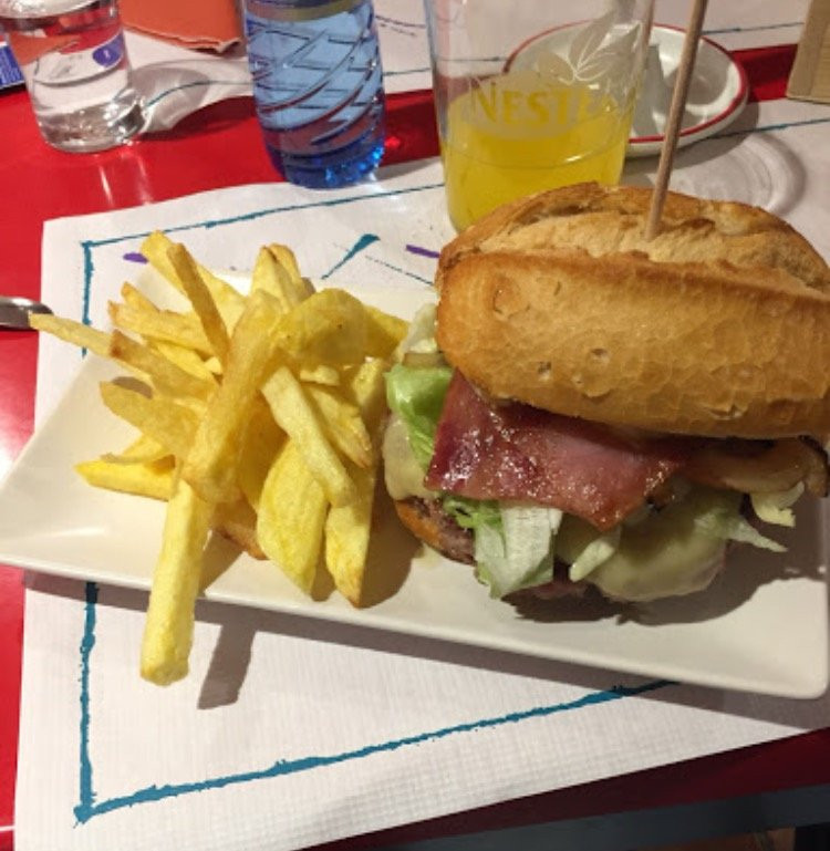 Renedo de Esgueva餐馆和美食-Café Bar Elany