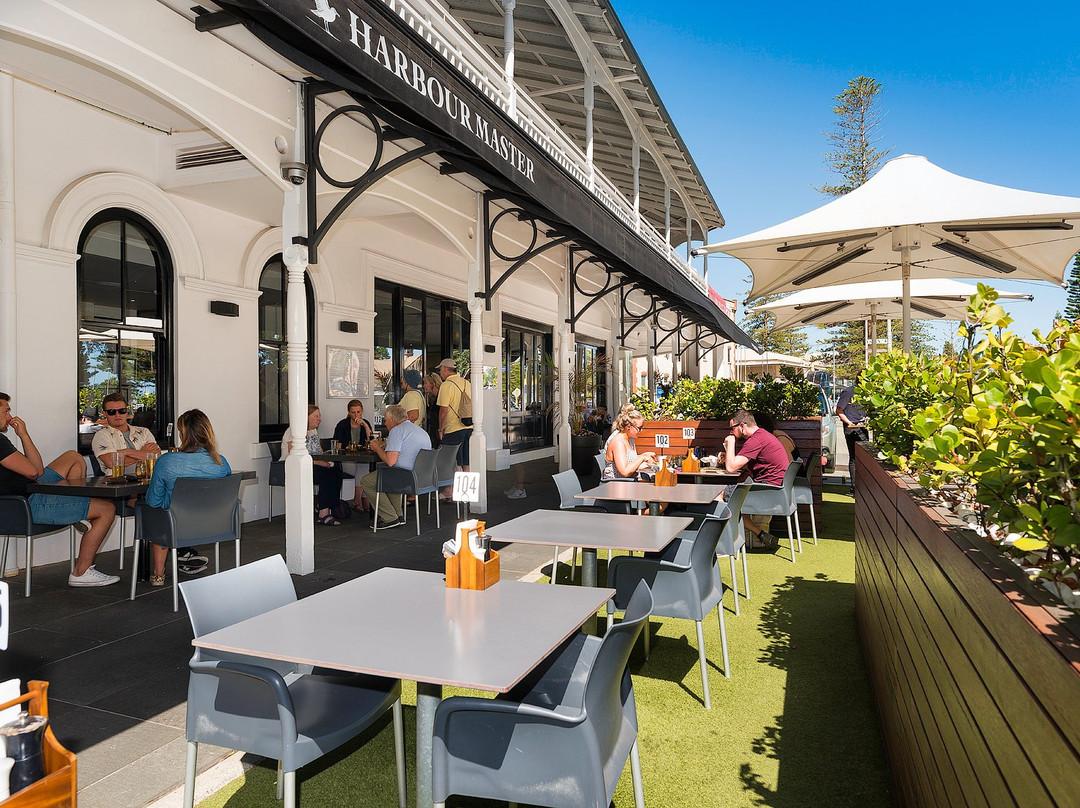 Marine Lounge Bar
