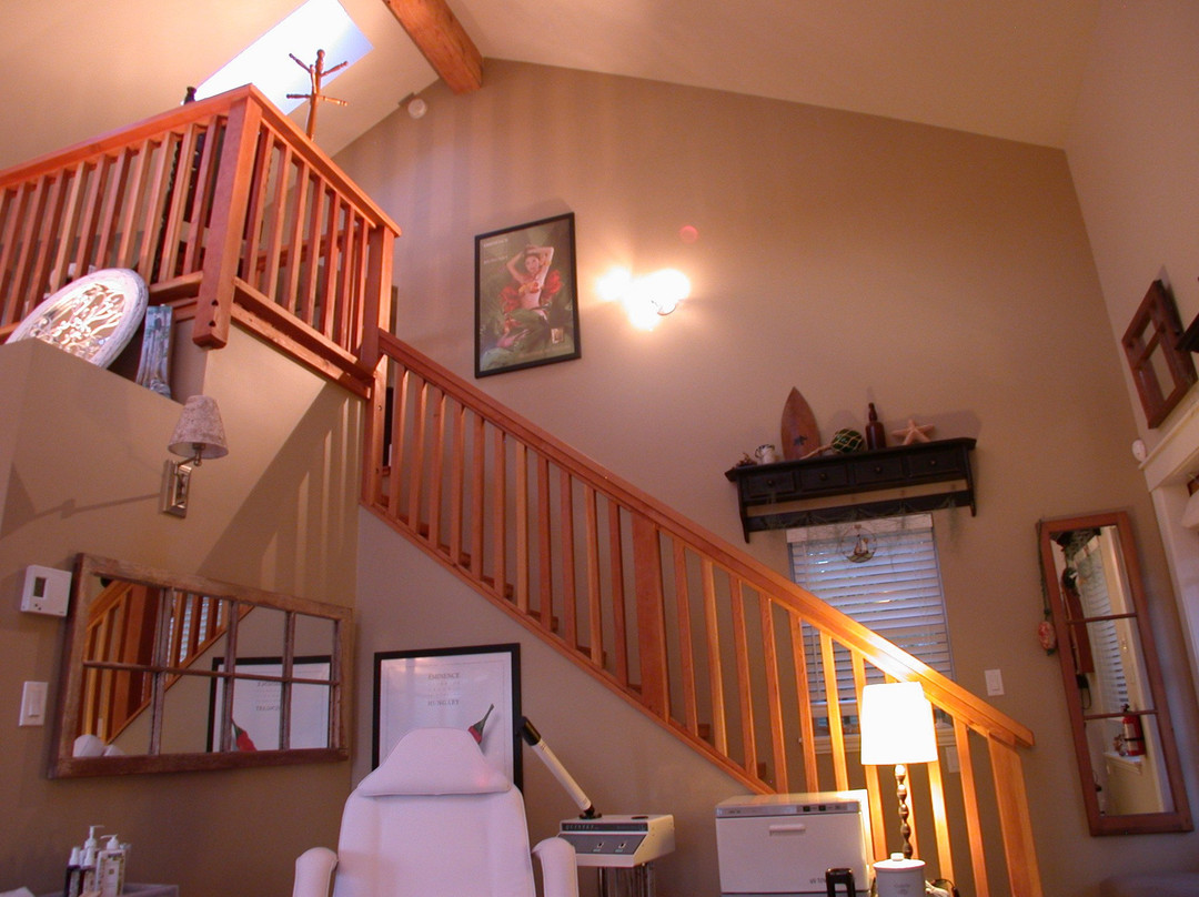 At the Waters Edge Spa-Sechelt必去景点