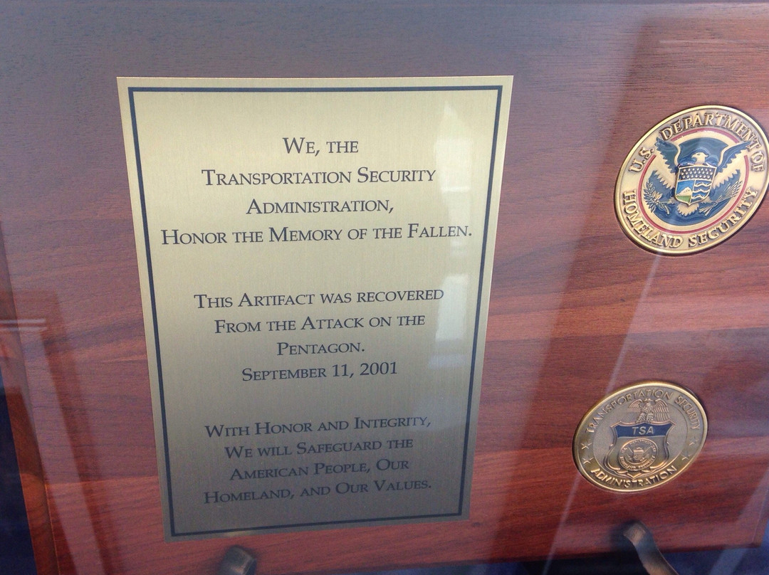 Yeager Airport Observation Area-查尔斯顿必去景点