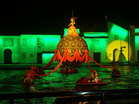 黄山奇墅仙境中坤国际大酒店主图