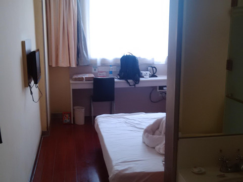 东照酒店（广州西门口地铁站光孝店）主图