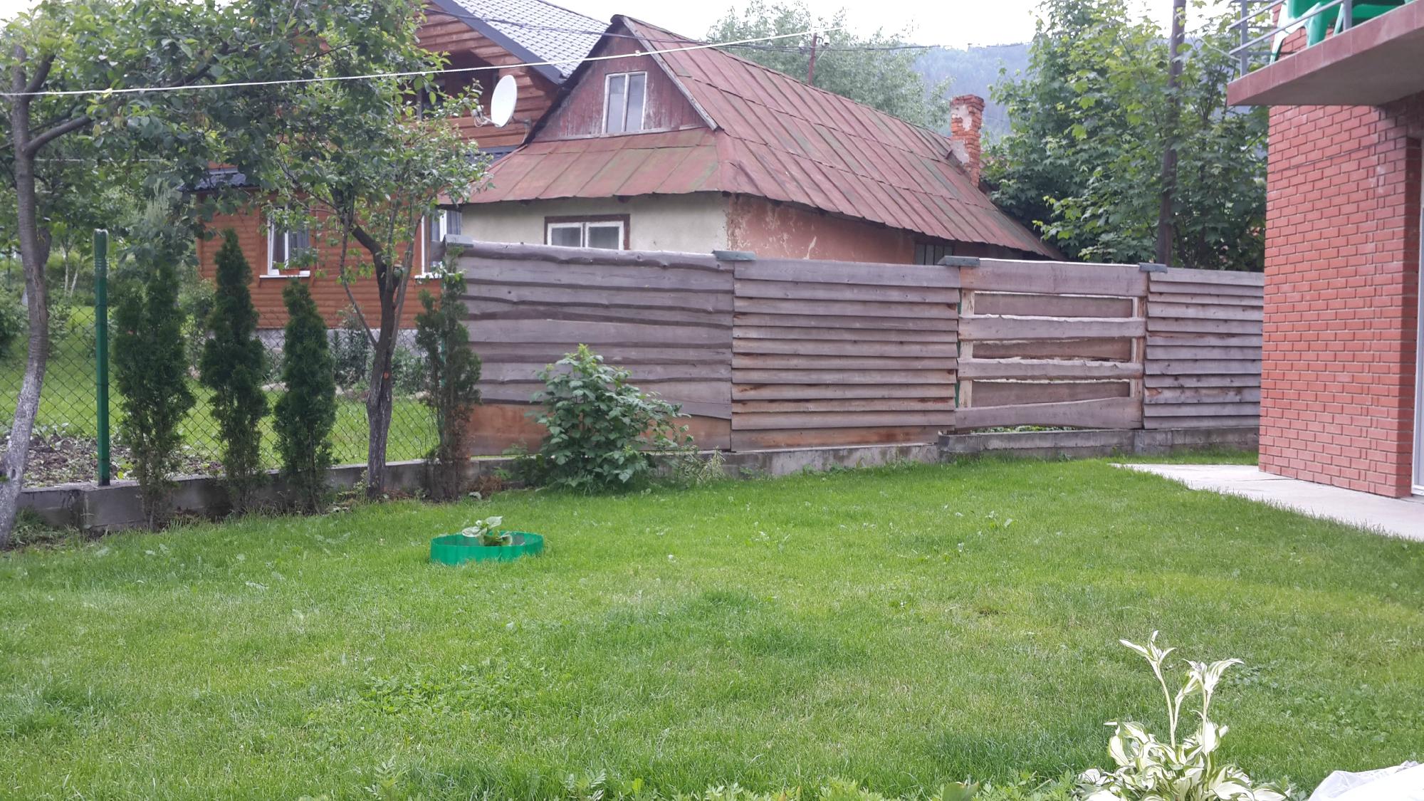 Yaremche House-客卧