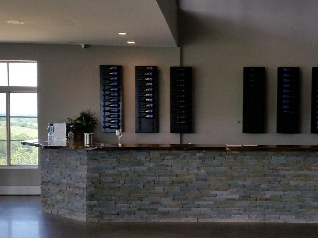 Blue Valley Vineyard and Winery景点图片