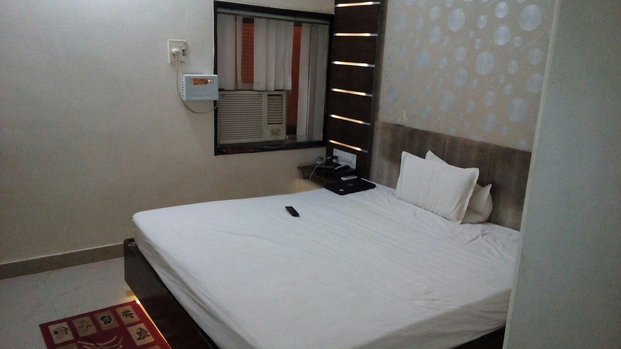 Hotel Karauli Ajay & Krishna Bhog Restaurant-客卧