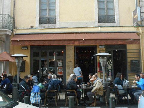 Le Comptoir Des Halles主图