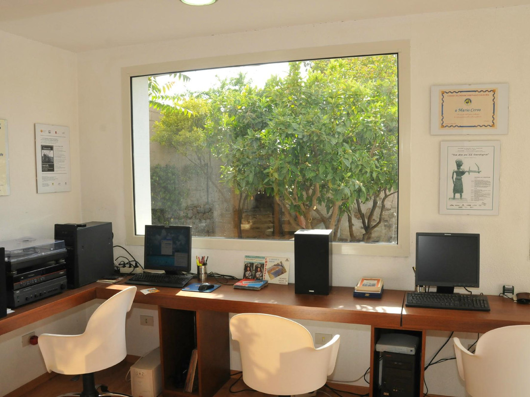 Archivio Mario Cervo-奥尔比亚必去景点