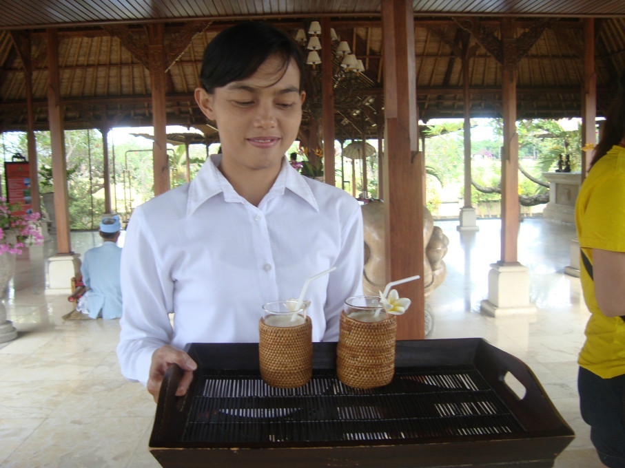 Puri Mandhara Lovina主图