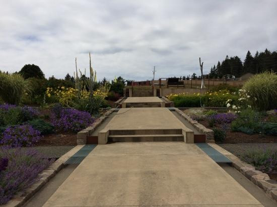 Humboldt Botanical Garden景点图片