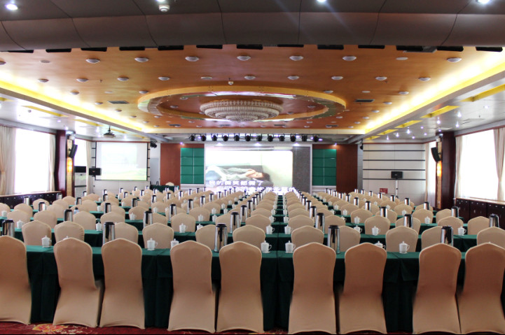 郑州贝克大酒店主图