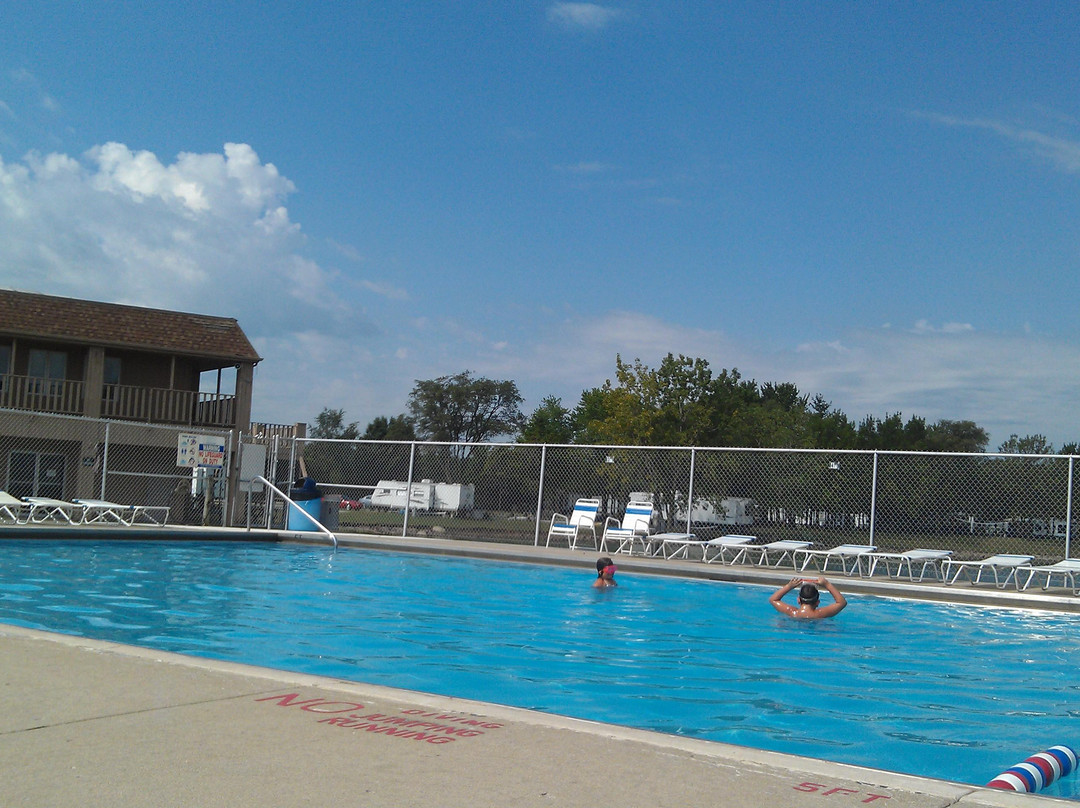 Leisure Lake Resort