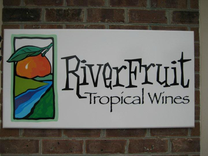 River Fruit Tropical Wines景点图片