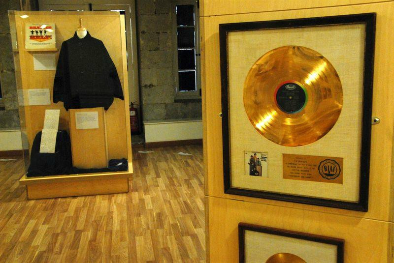 Julian Lennons Beatles Exhibition-直布罗陀必去景点