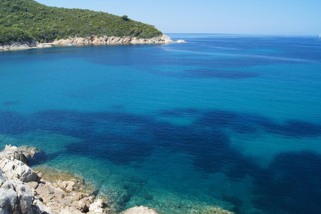 Walking trail to Spiaggia della Biodola-Procchio必去景点