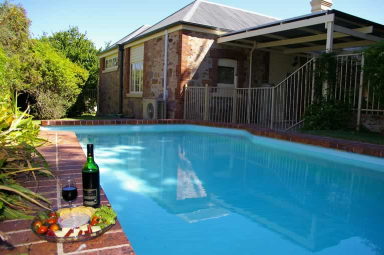 Dumas House