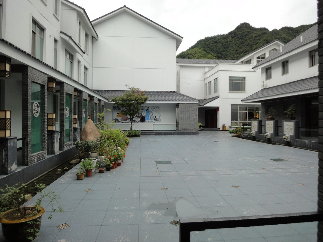 和润世家度假酒店主图