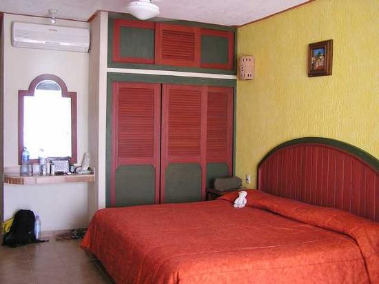 Suites Los Arcos - Adults Only