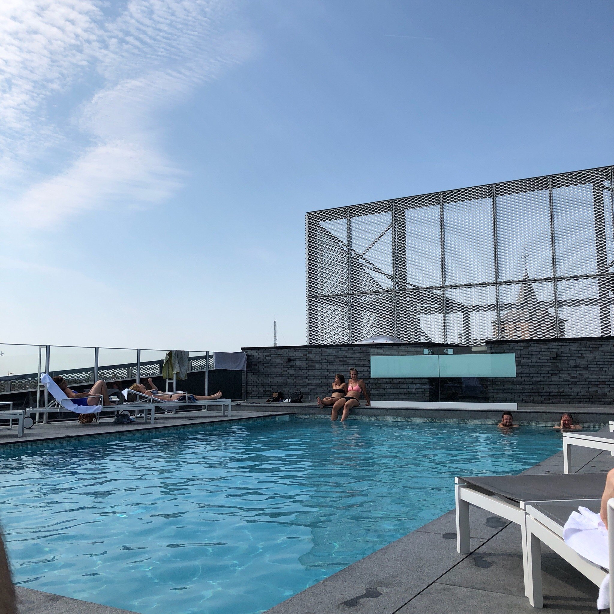 宜必思快捷布兰肯贝赫酒店-官方