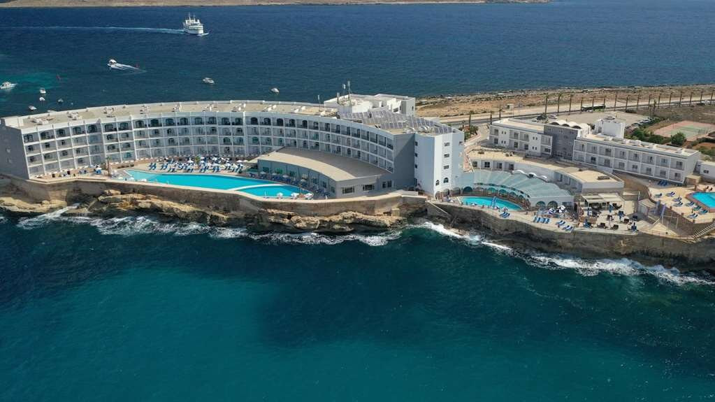 Paradise Bay Resort主图