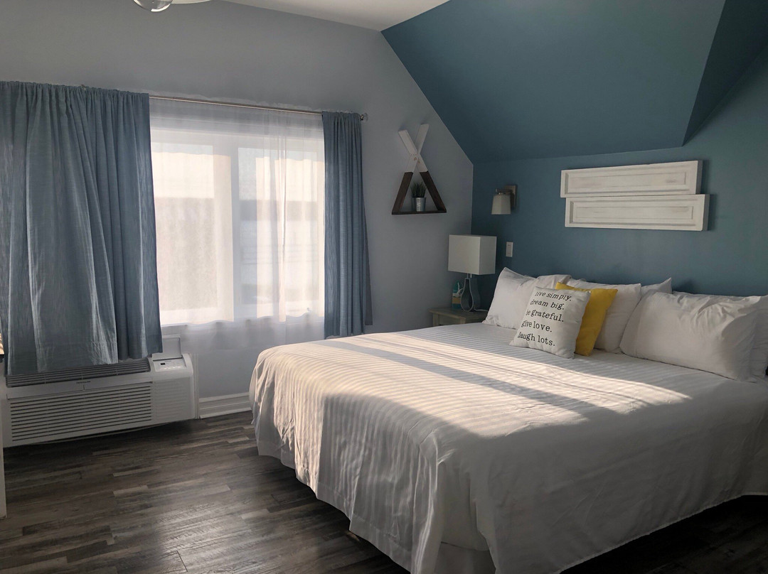 Silver Lining Inn & Motel主图