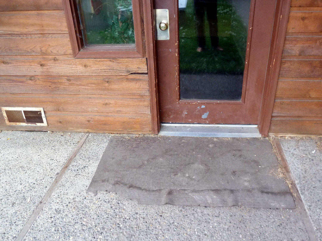 Timber Lodge Inn主图