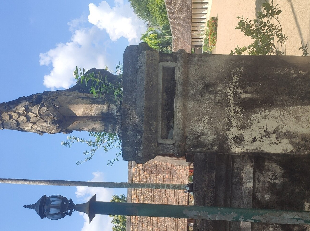 Wat Ton Kwen (Wat Intharawat)-限隆必去景点