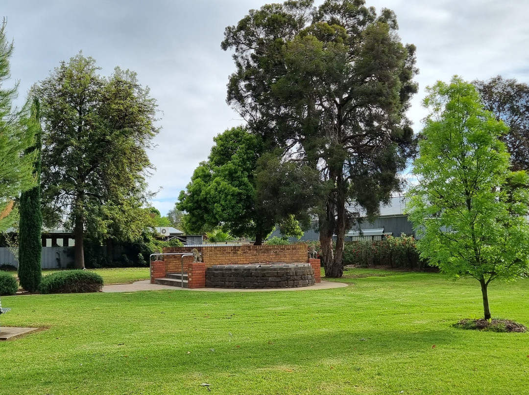 Nathalia Memorial Gardens景点图片