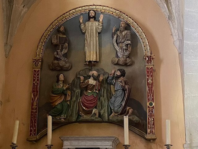 Eglise Saint-Sauveur-La Roquebrussanne必去景点