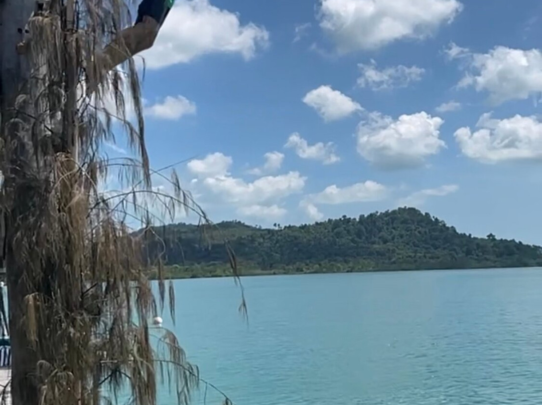 Telunas Beach Resort