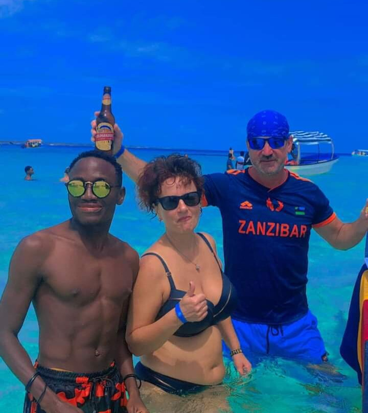 KASUKU SAFARI TOURS-必韦久必去景点