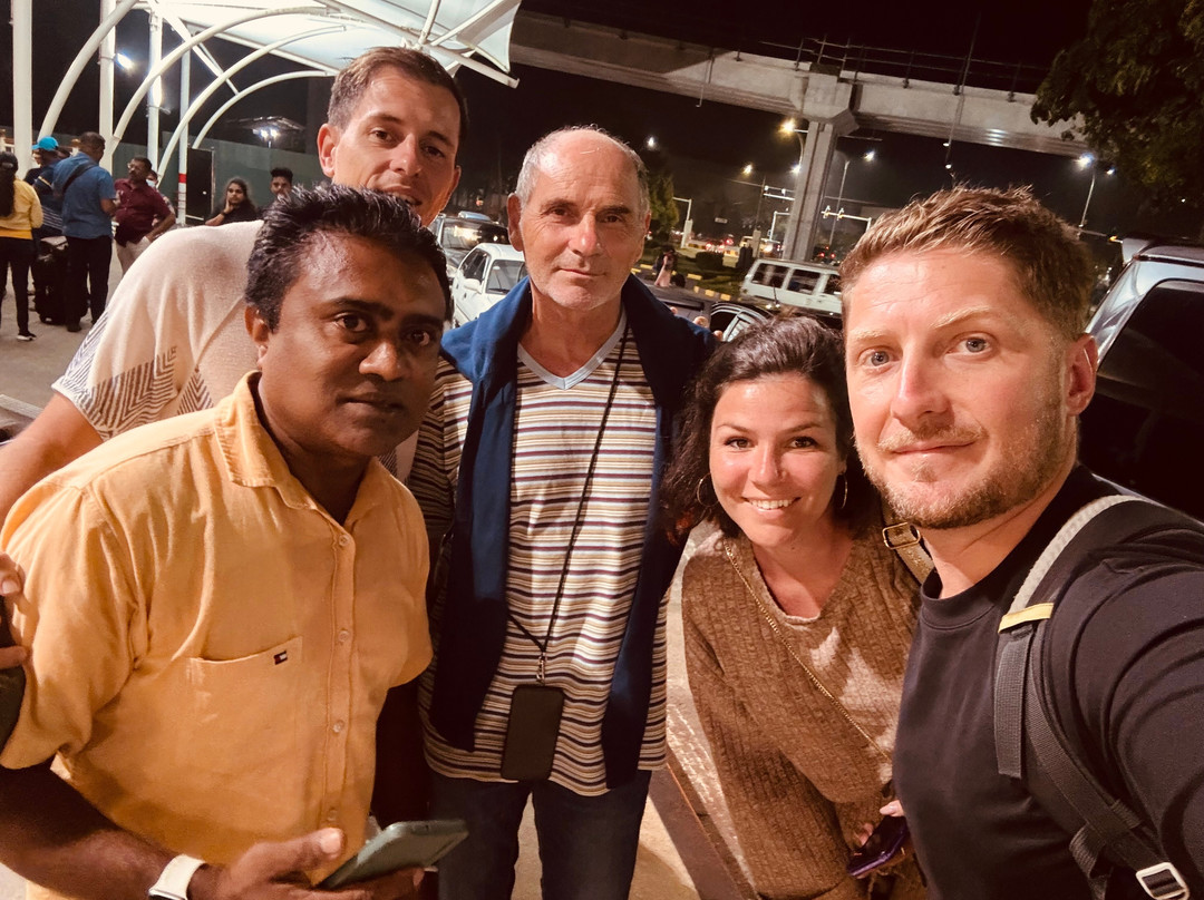 Looking Sri Lanka Tours-佩拉德尼亚必去景点