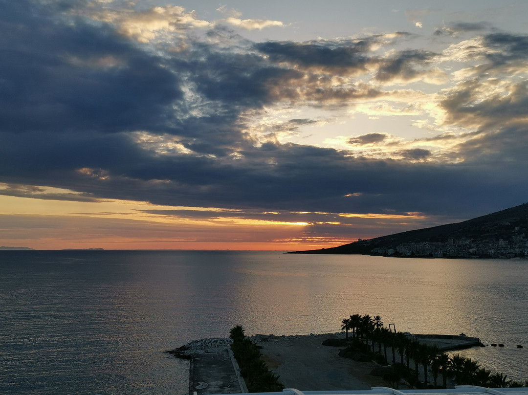 Santa Quaranta Seaside Beach-沙兰德必去景点