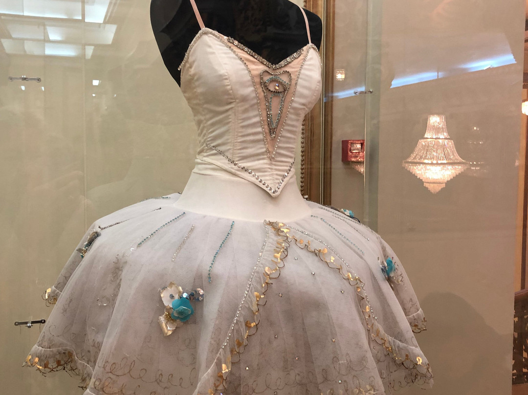 Kazakh State Academic Theatre Of Opera And Ballet Named After Abay-阿拉木图必去景点