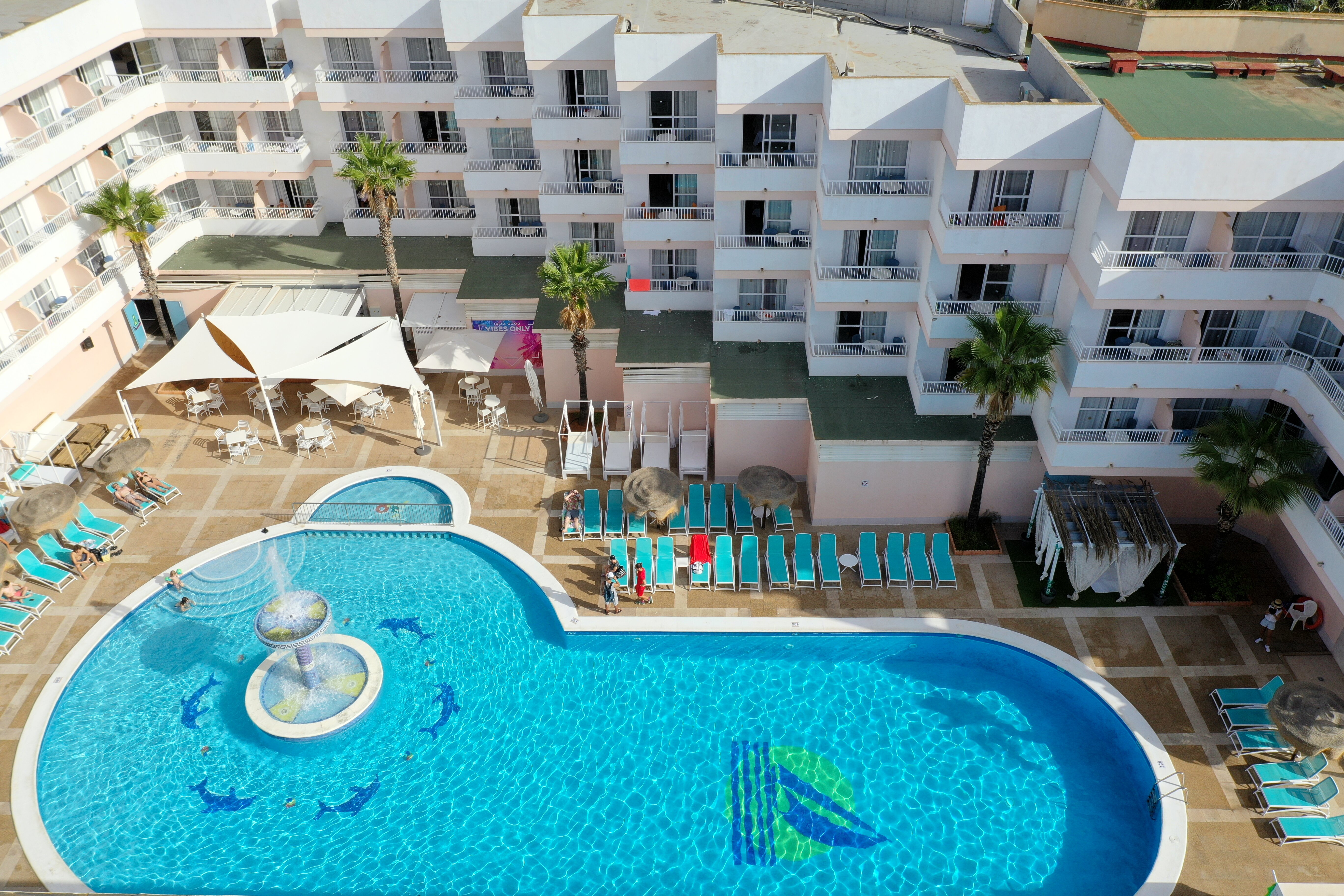 Apartamentos Vibra Panoramic-泳池