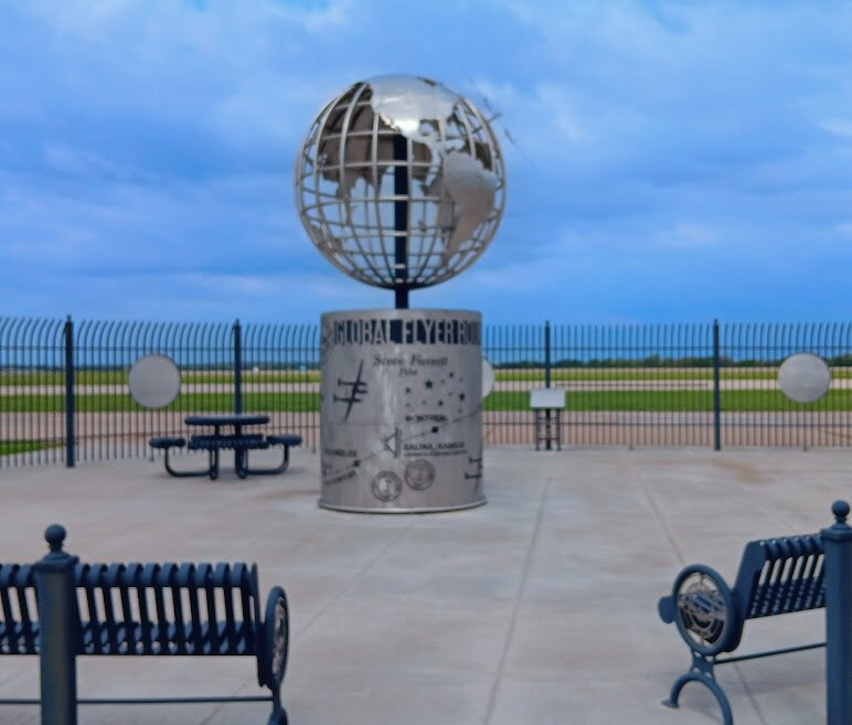 Fossett Plaza-萨利纳必去景点