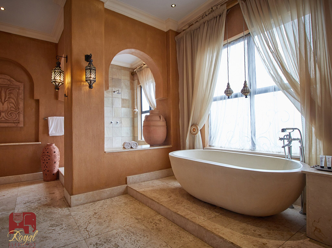 Tayfin Royale Hotel, Restaurant & Conference Centre主图