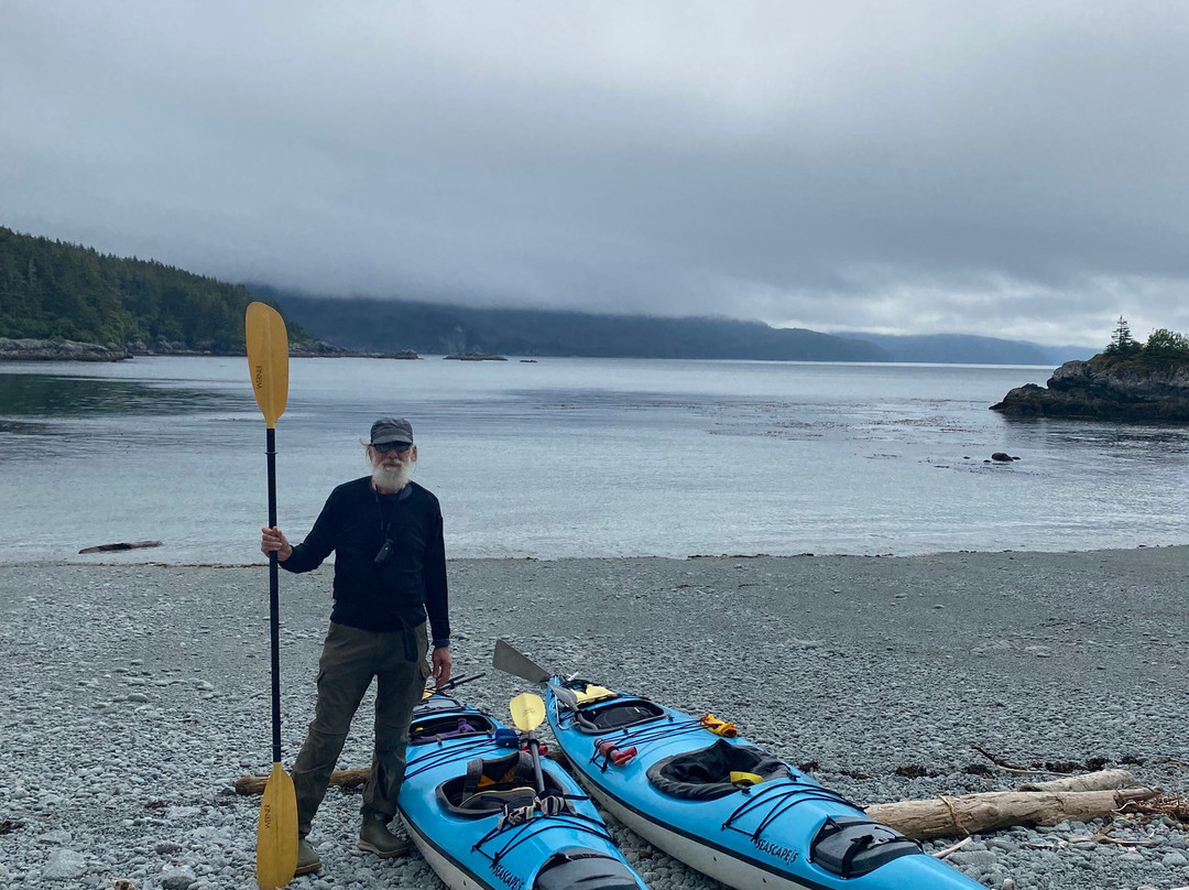 Spirit Walker Expeditions - Day Tours-古斯塔夫斯必去景点