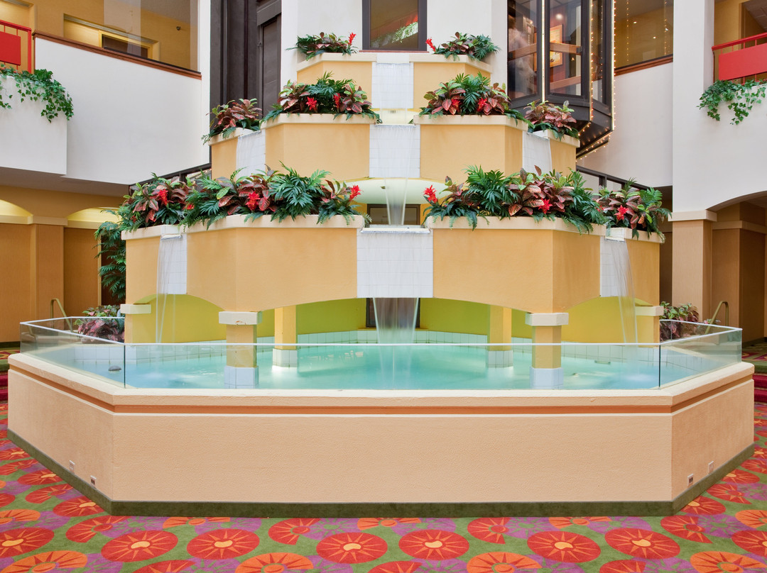 Holiday Inn & Suites Springfield - I-44 By IHG主图