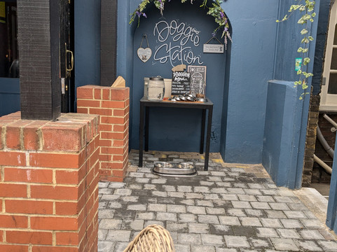 The Nags Head Pub-Welling必去景点