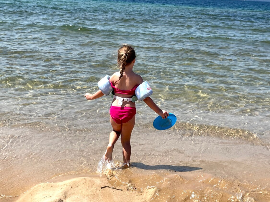 Sand Point Beach-缪尼辛必去景点