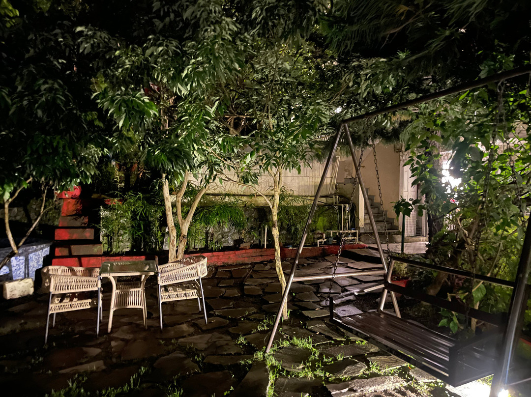 Maati Resort by the Lake Hill