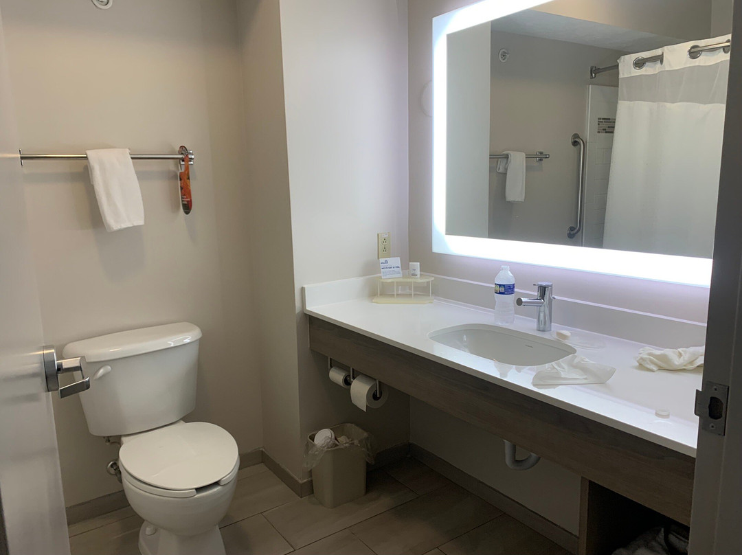 Holiday Inn Express & Suites Kent - University Area by IHG主图