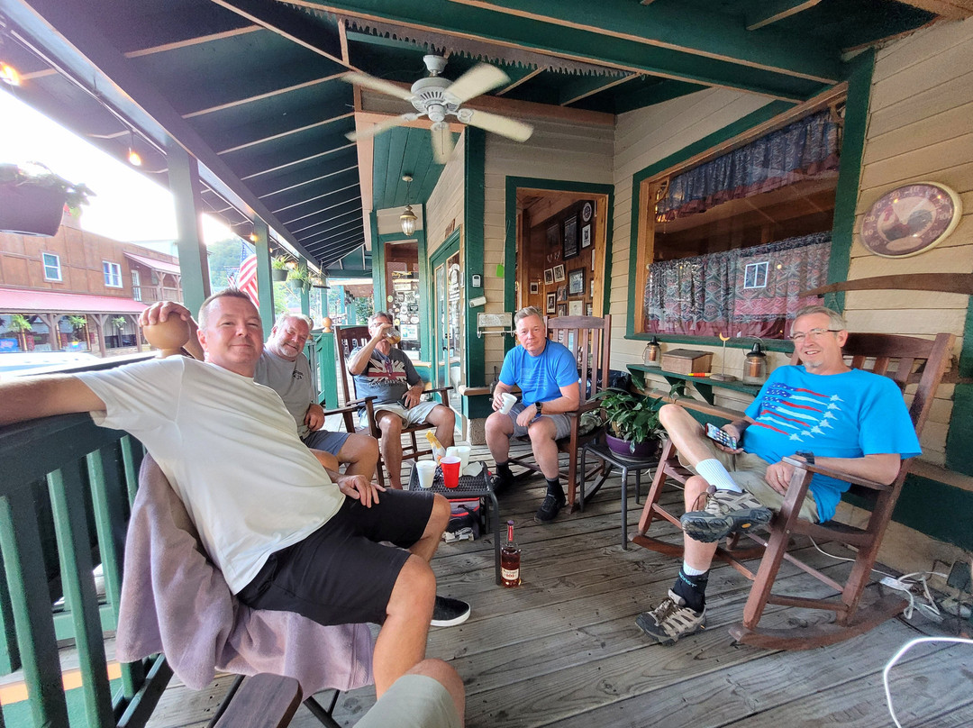 Historic Matewan House Bed and Breakfast主图