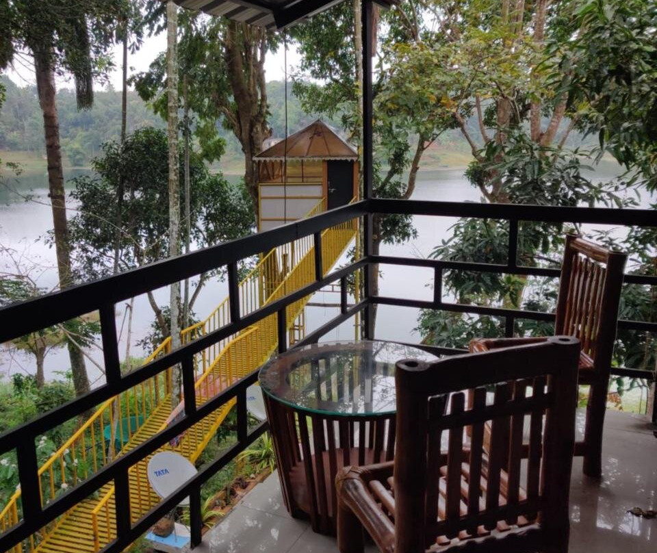 7 Heaven Resorts