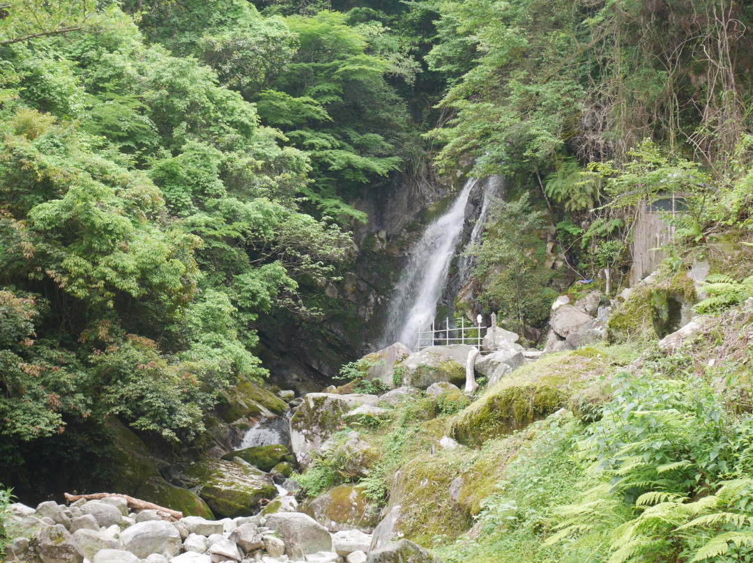 Bozugataki Falls-福冈市必去景点