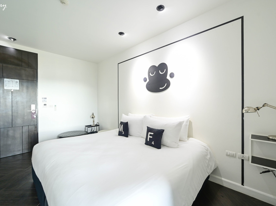 普吉岛蓝猴中心酒店主图