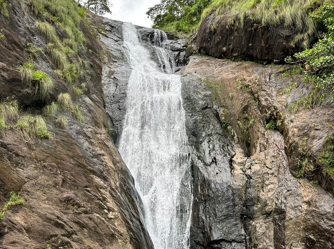 Kattikkayam Waterfalls-科塔亚姆必去景点