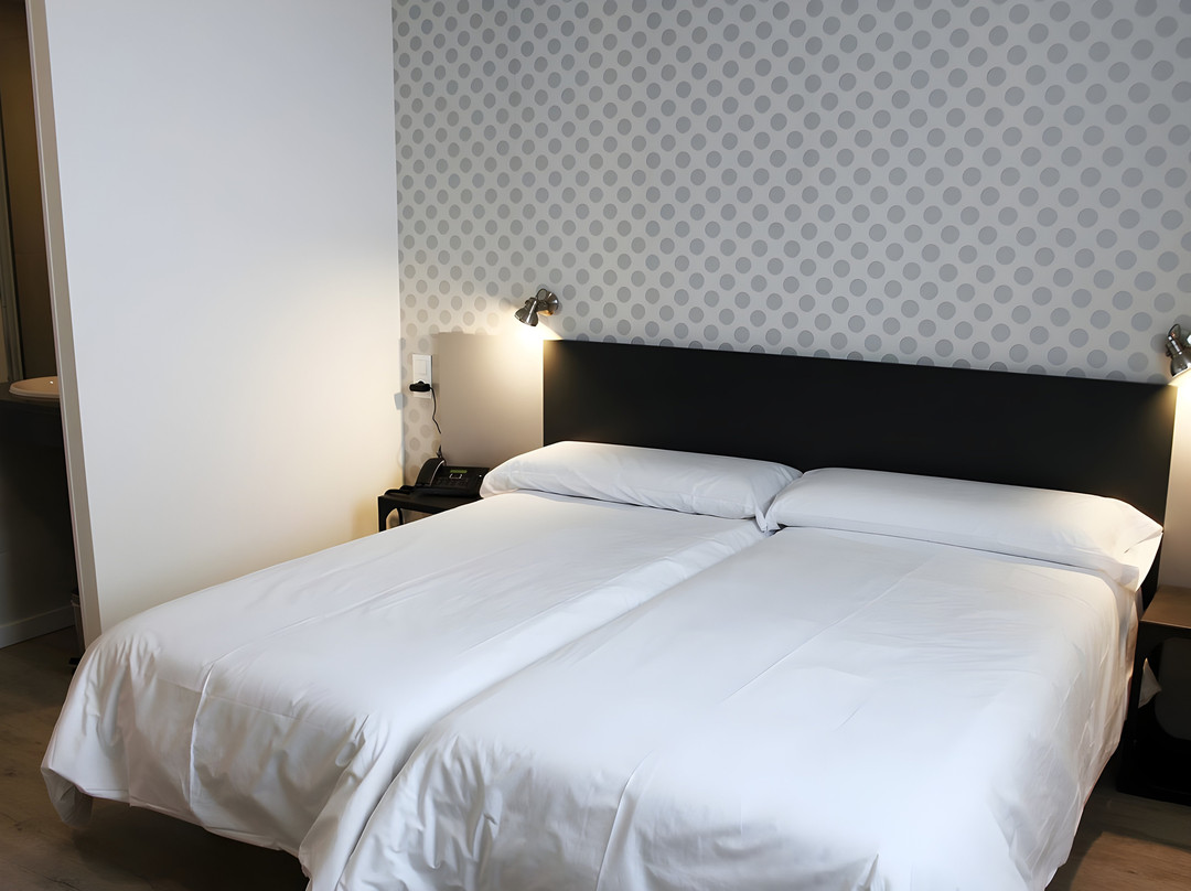 Hotel Checkin Urban Nevada主图